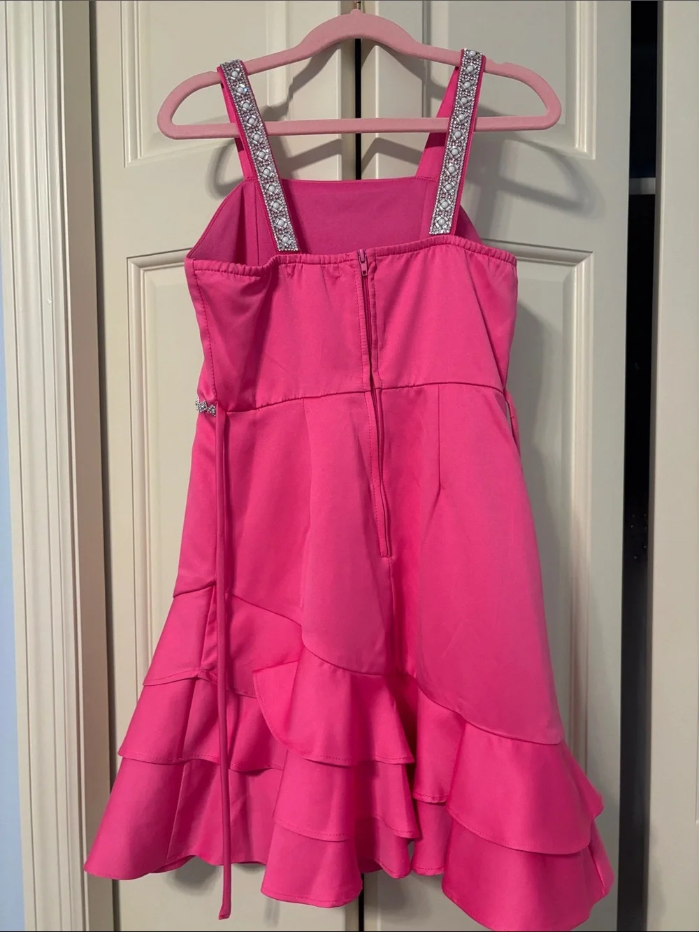 Speechless bright pink